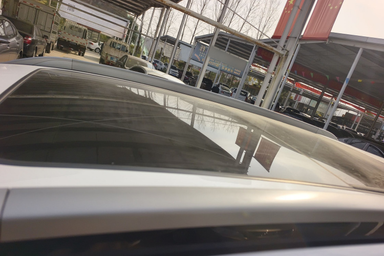 现代 胜达 2019款 380 TGDi DLX 自动两驱智尊版 国V局部细节57