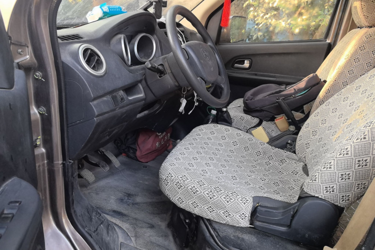 长安凯程 长安睿行M60 2020款 1.5L标准型国VI 6座DAM15KR中控内饰20