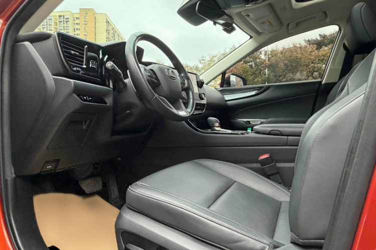 雷克萨斯NX 2022款 350h 前驱 创悦版中控内饰7003