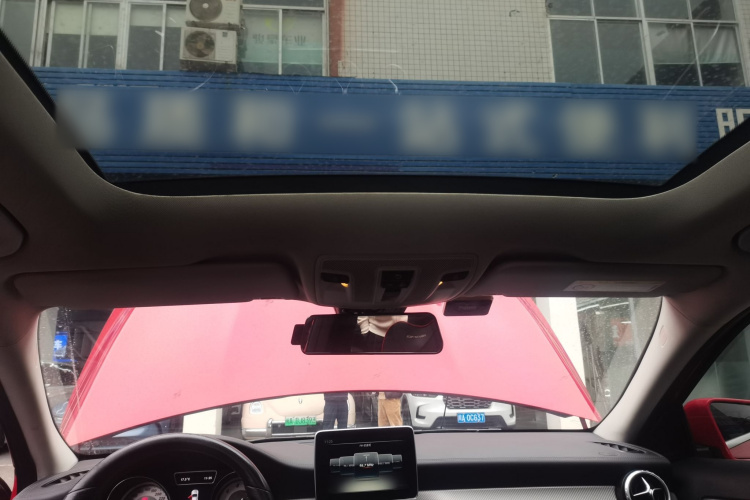 奔驰GLA 2016款 GLA 200 时尚型局部细节22