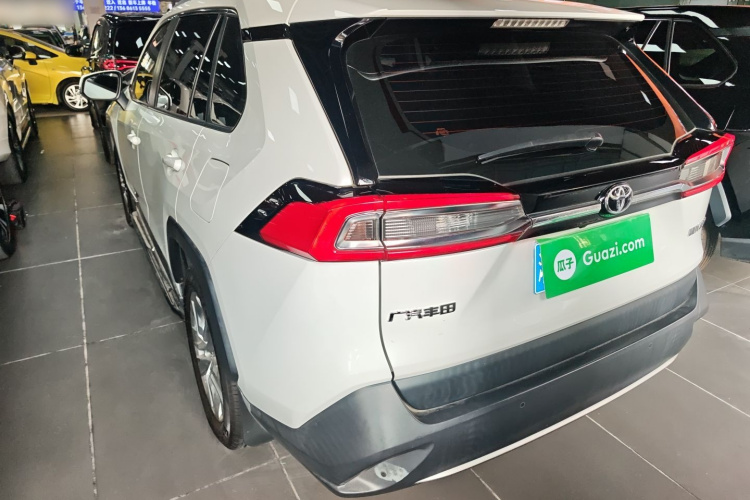 丰田 威兰达 2020款 2.0L CVT两驱豪华版车身外观4