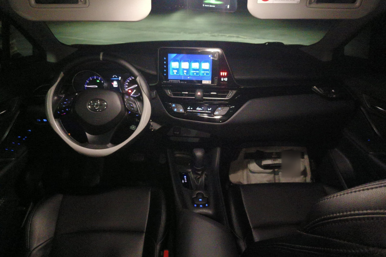 丰田 奕泽IZOA 2022款 2.0L 奕行版中控内饰7002
