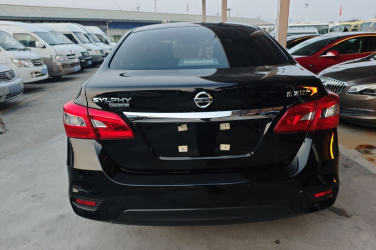 日产 轩逸 2024款 改款二 经典 1.6XE CVT舒适版车身外观6004