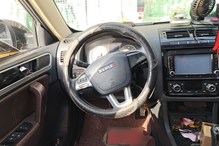 野马汽车 野马T70 2016款 升级版 1.8L 手动精英型中控内饰13