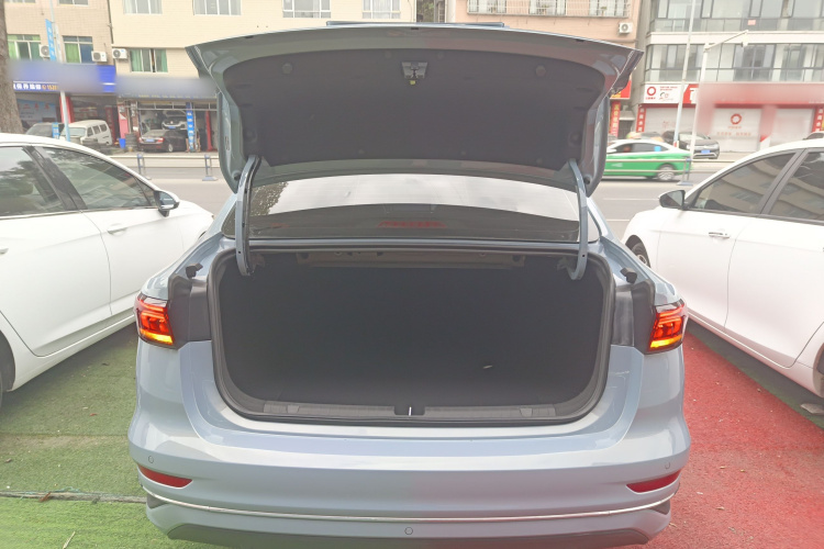 吉利汽车 帝豪 2023款 第4代冠军版 1.5L CVT尊贵型局部细节23