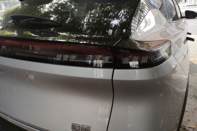 东风风神 皓瀚 2023款 DH-i 1.5T 尊贵版车身外观6006