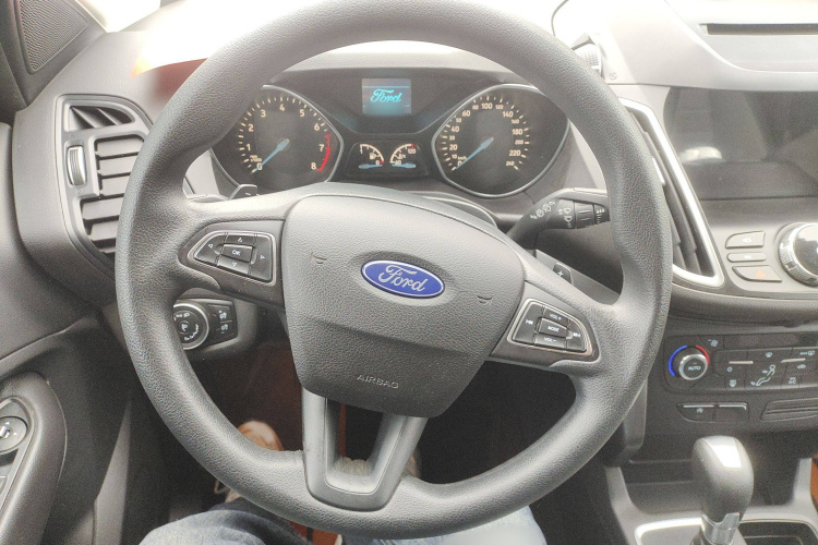 福特 翼虎 2017款 EcoBoost 180 两驱精翼型局部细节13