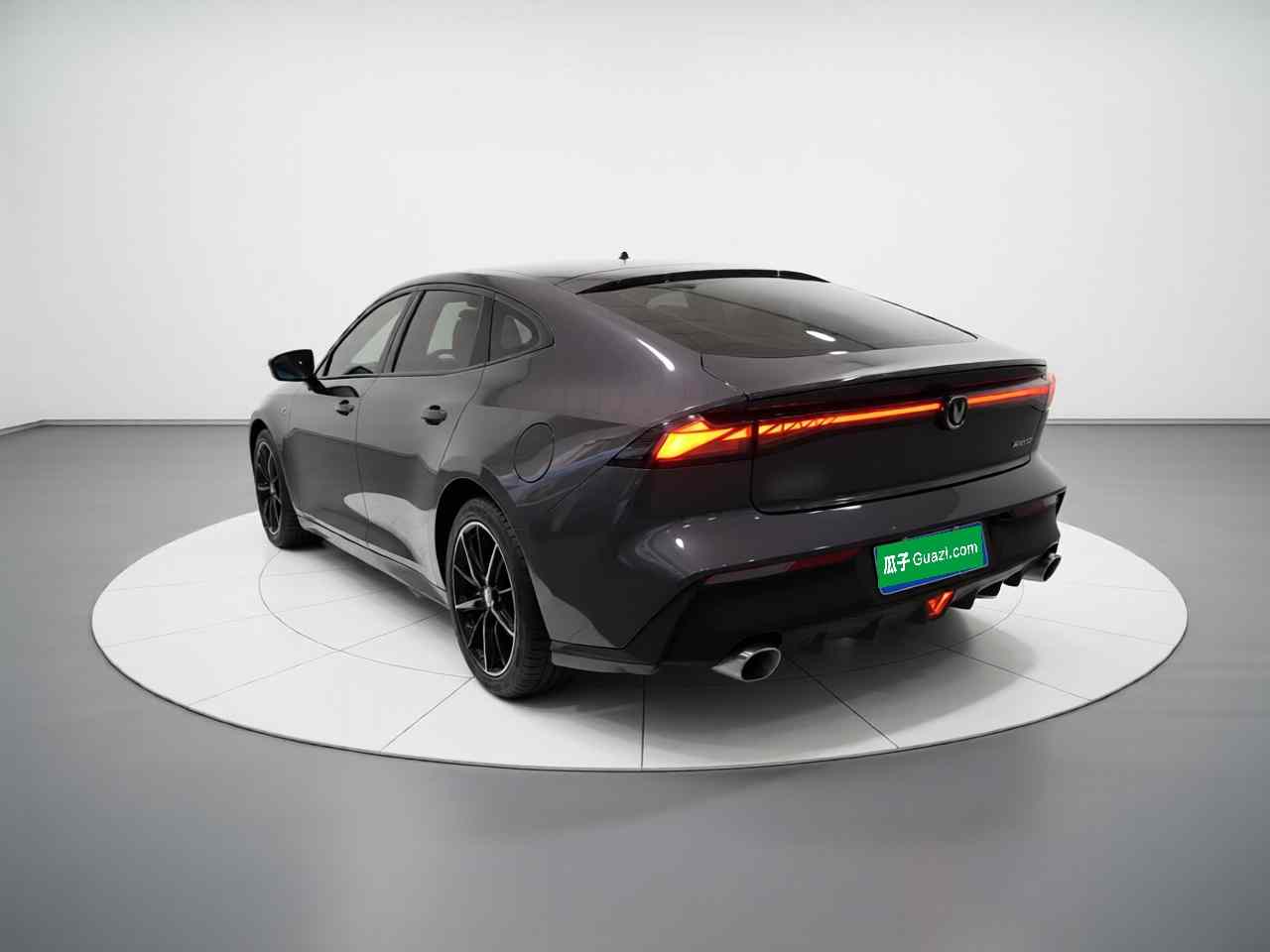 长安UNI-V 2022款 1.5T 尊贵型(3)