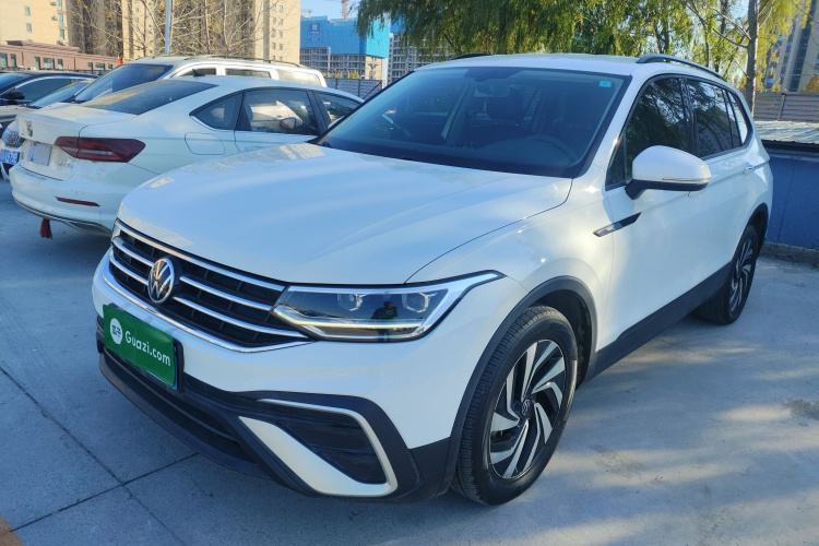 大众 途观L 2022款 330TSI 自动两驱舒享版车身外观1