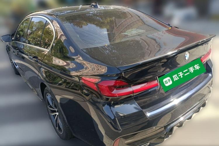 宝马5系 2022款 改款二 525Li M运动套装车身外观6003