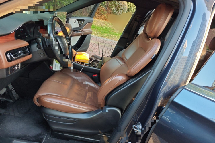 林肯 飞行家 2021款 3.0T V6 四驱行政版局部细节19