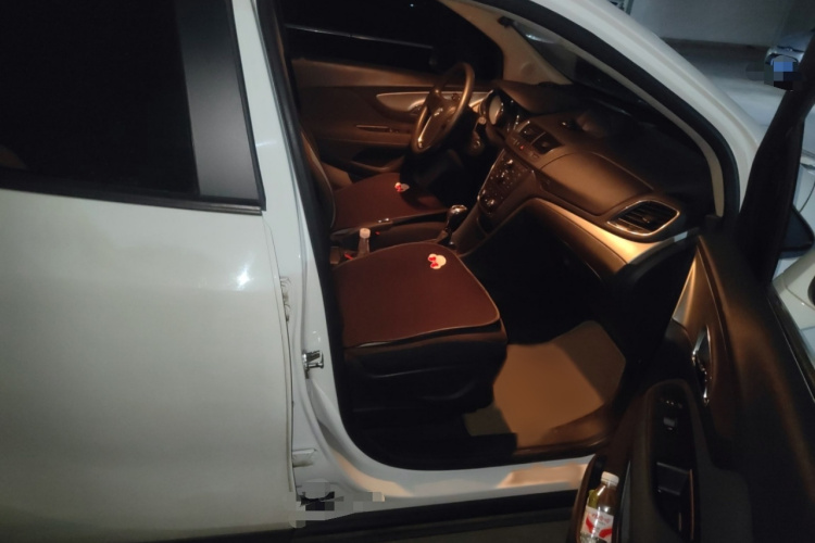 别克 昂科拉 2013款 1.4T 自动两驱精英型局部细节9005