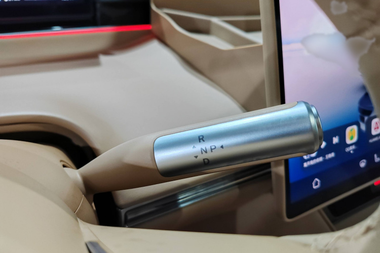 鸿蒙智行 智界R7 2024款 纯电 802km Max中控内饰7004