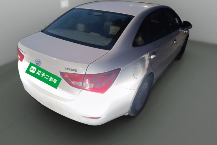 别克 英朗 2016款 15N 自动精英型车身外观7