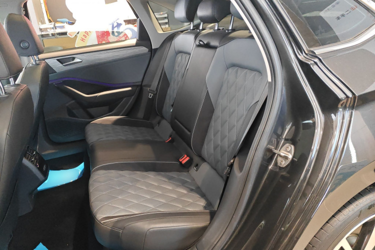 大众 速腾 2023款 300TSI DSG卓越版中控内饰21