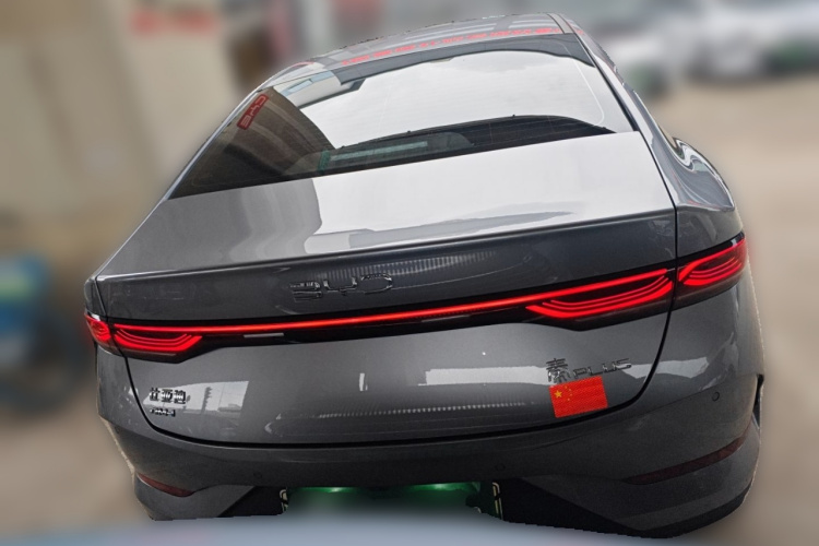 比亚迪 秦PLUS 2025款 DM-i 智驾版 55KM领先型车身外观6