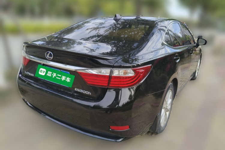 雷克萨斯ES 2013款 300h 精英版车身外观6005