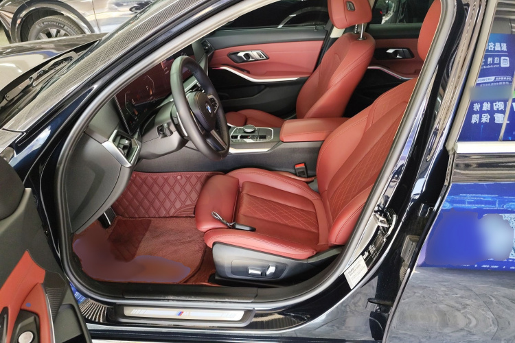 宝马3系 2023款 325i M运动套装局部细节19