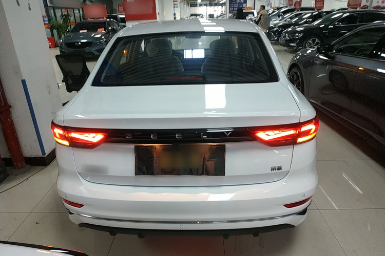 吉利汽车 帝豪 2026款 第4代 400万纪念款 1.5L 手动超越型车身外观6