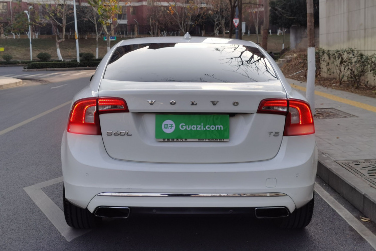 沃尔沃S60 2014款 S60L T5 智越版车身外观6