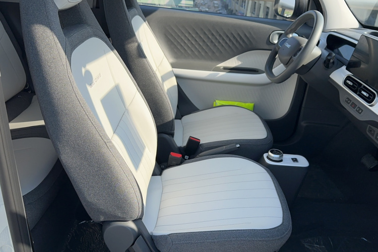 吉利银河 2025款 210km 熊猫卡丁局部细节41