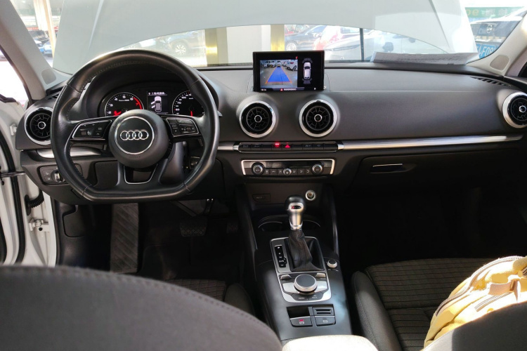 奥迪A3 2019款 Sportback 35 TFSI 运动型 国V中控内饰12