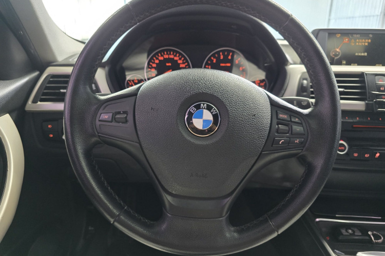 宝马3系 2015款 320Li 超悦版时尚型局部细节13