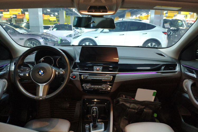 宝马X2 2021款 改款 sDrive25i M运动套装中控内饰7002