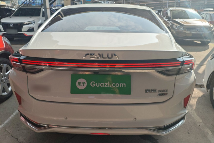 东风风神 奕炫MAX 2023款 1.5T 超炫潮爸版车身外观6