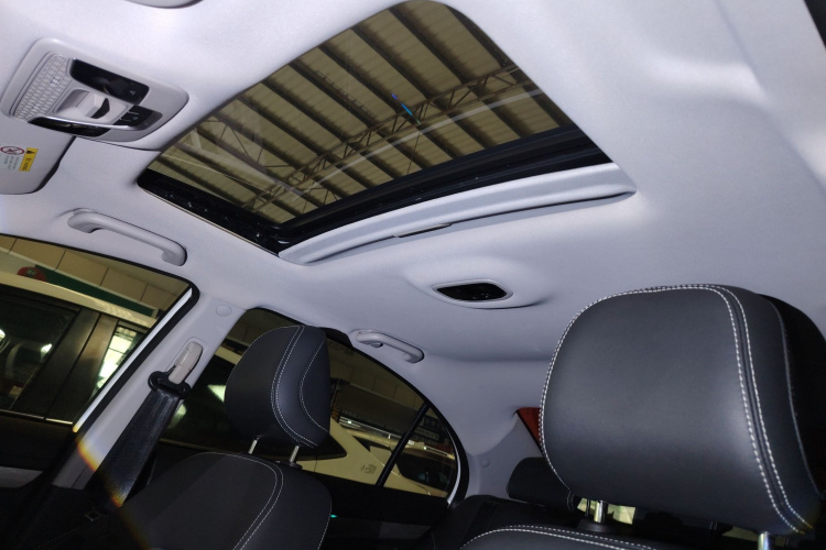 吉利汽车 帝豪 2019款 领军版 1.5L CVT向上互联型 国VI局部细节22