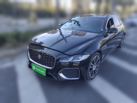 捷豹XFL 2022款 XFL 2.0T P250 两驱尊享豪华版
