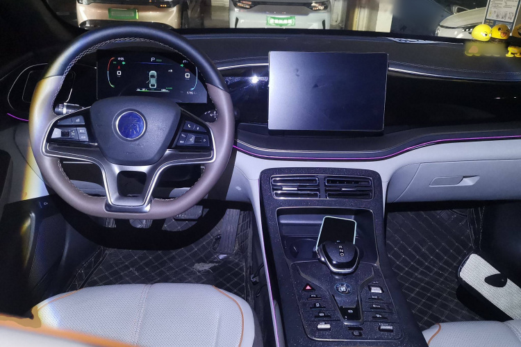比亚迪 秦PLUS 2024款 荣耀版 EV 510KM领先型中控内饰12