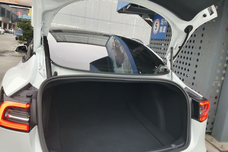 特斯拉 Model 3 2021款 标准续航后驱升级版机舱底盘23