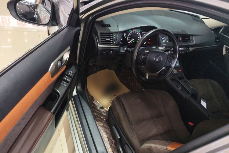 雷克萨斯CT 2020款 CT200h 精英版 单色中控内饰20