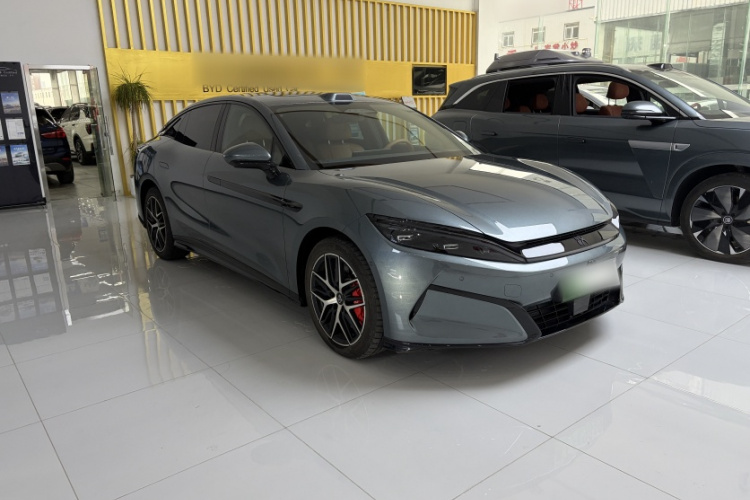 比亚迪 汉L 2025款 DM-p 四驱激光雷达旗舰型车身外观6005