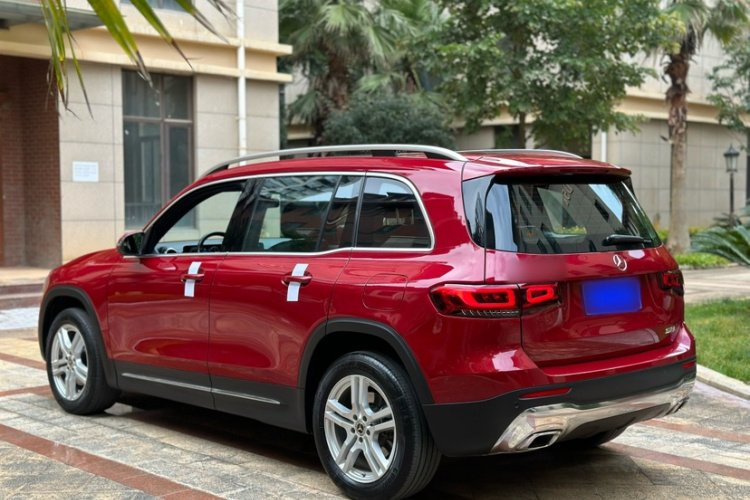 奔驰GLB 2023款 改款 GLB 200 时尚型车身外观6002