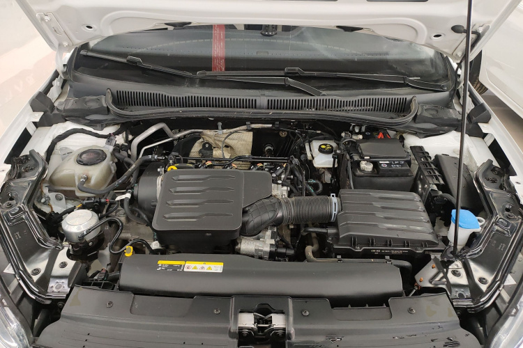 大众 朗逸 2023款 新锐 1.5L 自动新逸版机舱底盘24