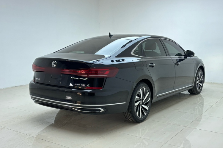 大众 帕萨特 2023款 330TSI 星空精英版车身外观6004