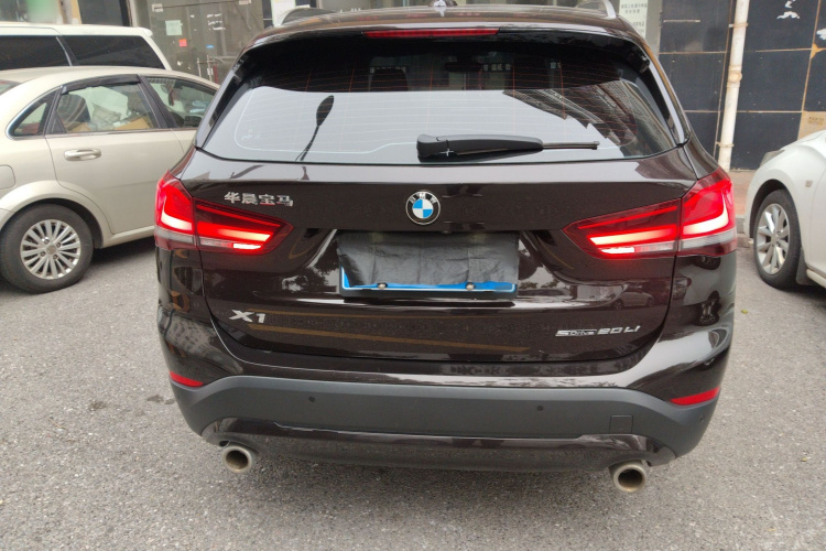 宝马X1 2020款 sDrive20Li 时尚型车身外观6