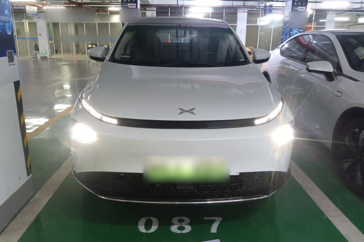 小鹏G3 2022款 G3i 460G+车身外观2