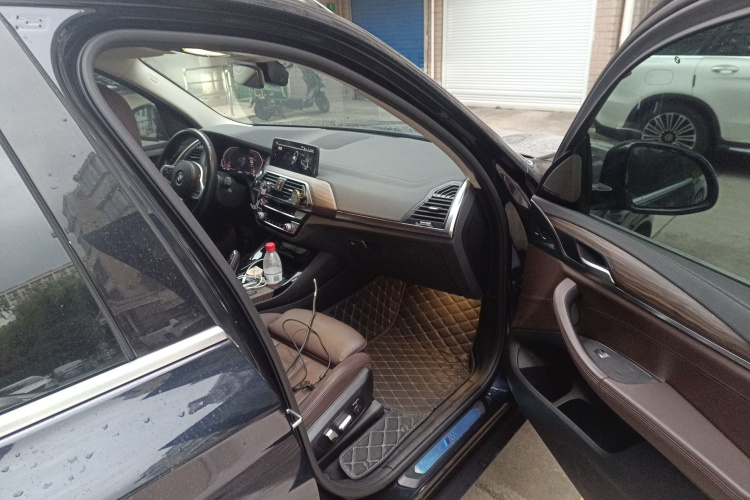 宝马X3 2020款  xDrive28i M运动套装局部细节9005