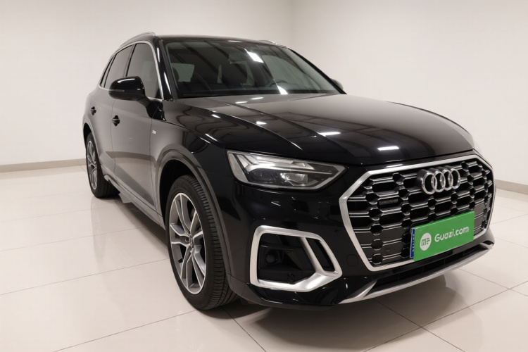 奥迪Q5L 2022款 45T 豪华动感型车身外观3