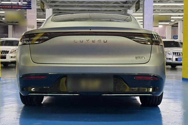 鸿蒙智行 智界S7 2024款 Max车身外观6001