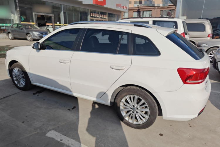 大众 朗行 2013款 1.6L 手动舒适型车身外观6003