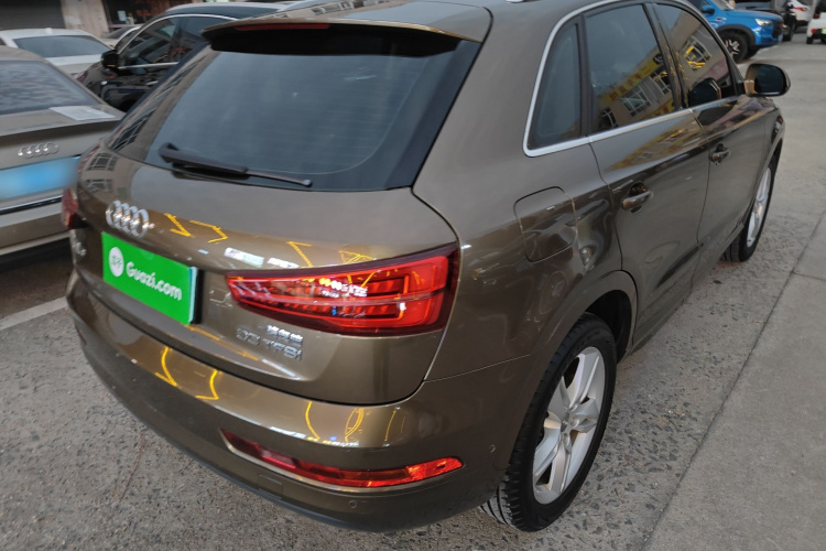 奥迪Q3 2017款 30 TFSI 风尚型车身外观6004