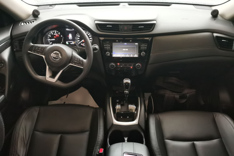 日产 奇骏 2017款 2.0L CVT舒适版 2WD中控内饰12