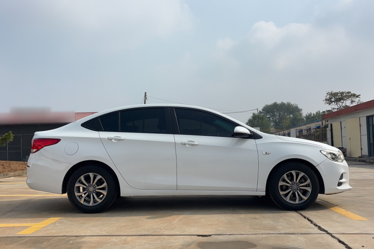 雪佛兰 科沃兹 2016款 1.5L 手动欣享版车身外观6007