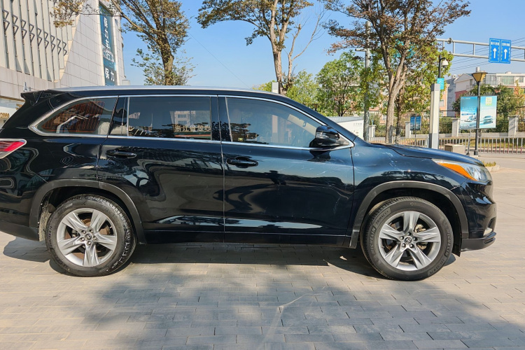 丰田 汉兰达 2017款 2.0T 四驱豪华版 7座车身外观6004