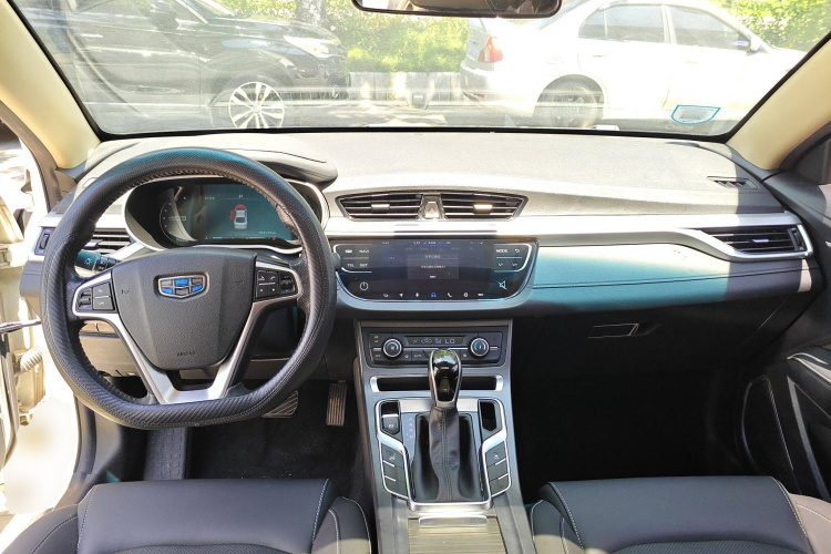 吉利汽车 帝豪 2018款 1.5L CVT向上互联版中控内饰7002