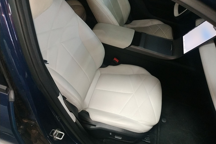 吉利银河 银河L6 2023款 125km MAX局部细节41